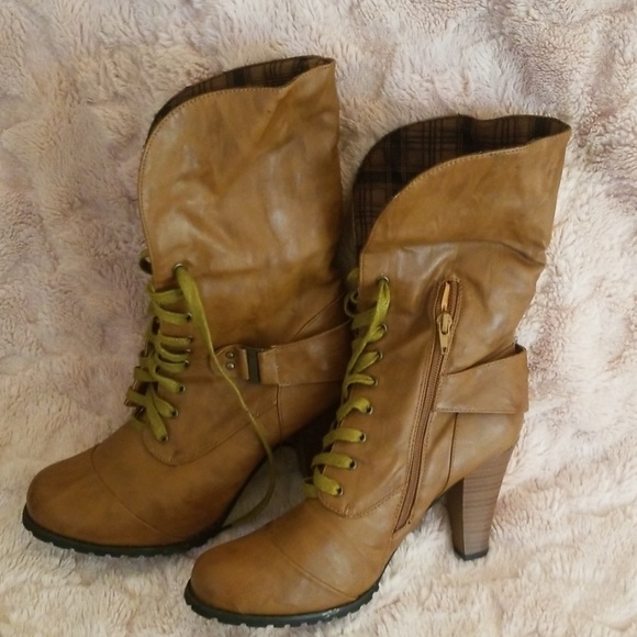 Tan combat boots - Picture 2 of 5